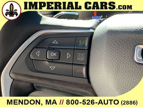 New 2025 Jeep Grand Cherokee Limited w/ Luxury Tech Group II image 30