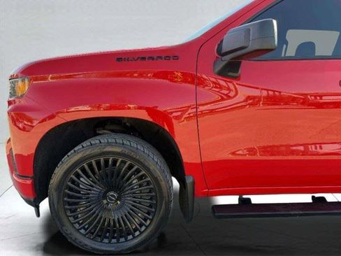 Used 2022 Chevrolet Silverado 1500 Custom w/ LPO, Blackout Package AWD/4WD image 53