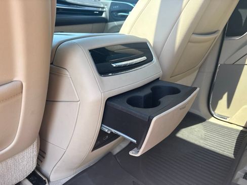 Used 2021 Cadillac Escalade ESV Premium Luxury w/ Driver Assist Tech Package AWD/4WD image 19