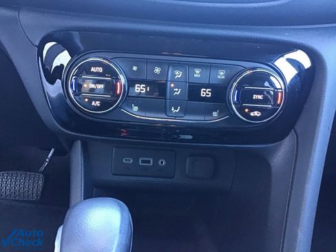 Used 2022 Buick Encore GX Select image 42