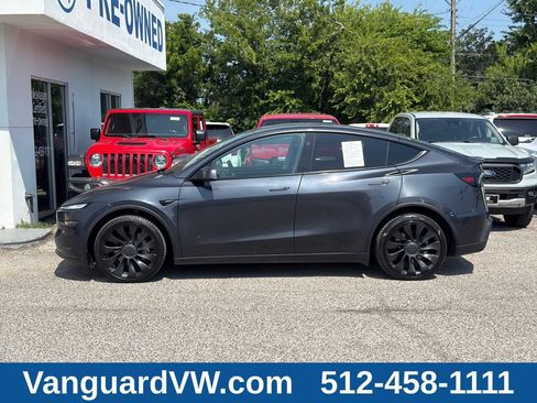 Used 2026 Tesla Model Y 2WD image 8