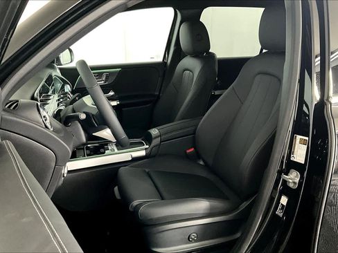 New 2026 Mercedes-Benz GLB 250 image 14