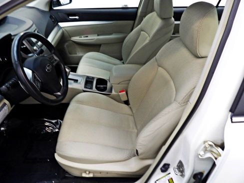 Used 2012 Subaru Legacy 3.6R Premium image 8