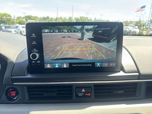 Certified 2023 Honda Pilot Touring image 19