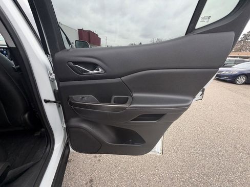 Used 2019 GMC Acadia SLT image 33