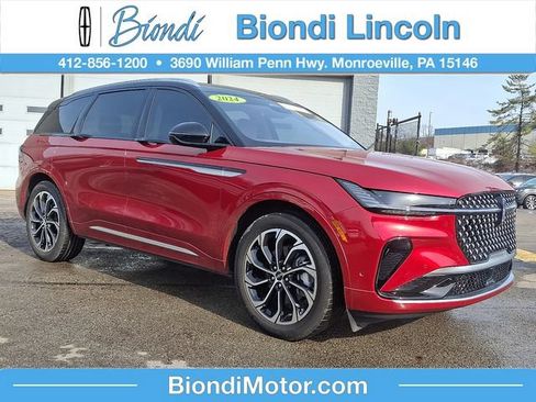 Certified 2024 Lincoln Nautilus Reserve AWD/4WD image 1