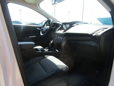 Used 2019 Ford Escape SE image 26