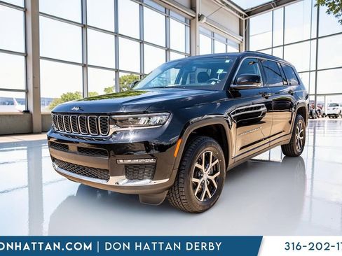 Used 2023 Jeep Grand Cherokee L Limited AWD/4WD image 28