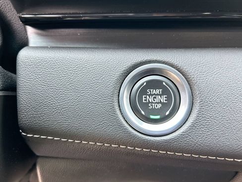 Used 2021 Cadillac Escalade Premium Luxury w/ Driver Assist Tech Package AWD/4WD image 16