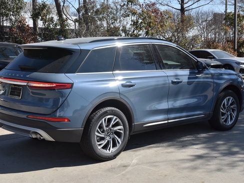 New 2026 Lincoln Corsair Premiere image 6