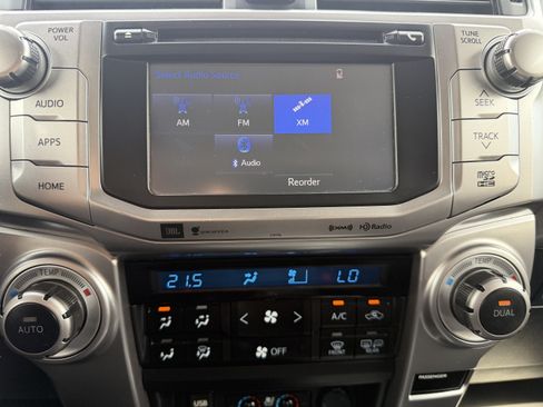 Used 2018 Toyota 4Runner SR5 AWD/4WD image 12