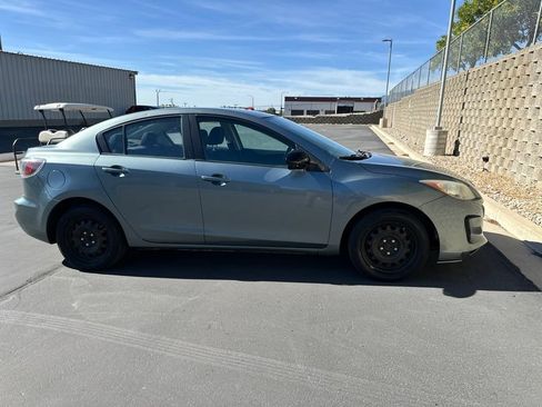 Used 2013 MAZDA MAZDA3 i Sport FWD image 4