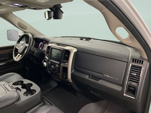 Used 2018 RAM 1500 Laramie AWD/4WD image 21