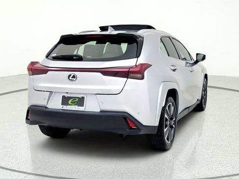Used 2025 Lexus UX 300h FWD w/ Accessory Package (Z1) image 8