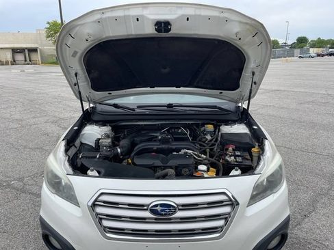 Used 2016 Subaru Outback 2.5i Limited AWD/4WD image 29