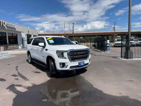 Used 2023 GMC Yukon XL SLT image 54
