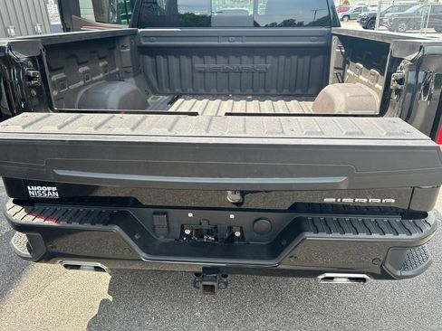 Used 2023 GMC Sierra 1500 Denali w/ Technology Package AWD/4WD image 26