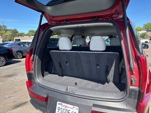 Used 2025 Hyundai Santa Fe SEL FWD image 34