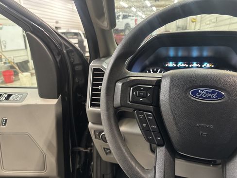 Used 2019 Ford F150 XLT image 14