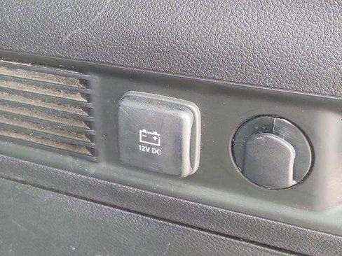 Used 2024 Jeep Wagoneer Series III AWD/4WD image 10