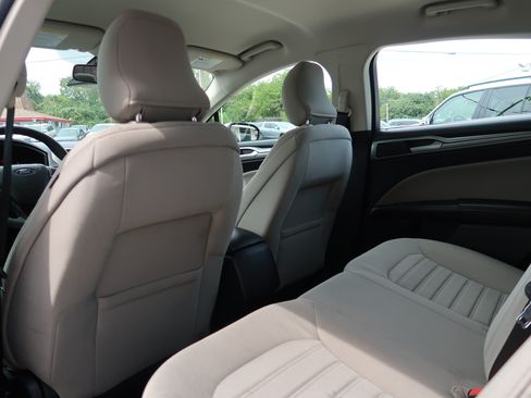 Used 2019 Ford Fusion S FWD image 28
