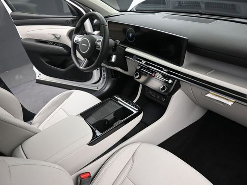 New 2026 Hyundai Tucson Limited image 12