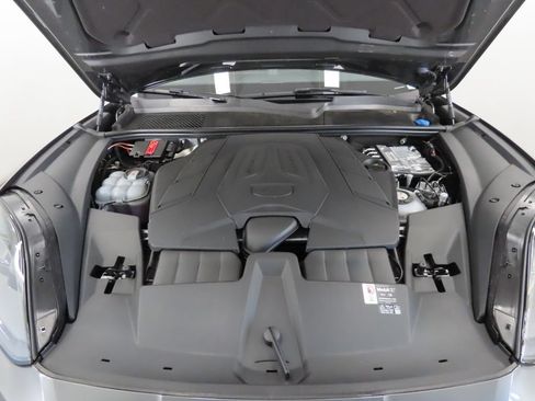 Certified 2026 Porsche Cayenne E-Hybrid Coupe AWD/4WD image 52