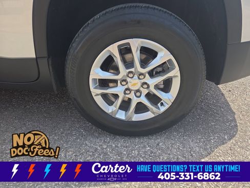 Used 2020 Chevrolet Traverse LT w/ Driver Confidence II Package FWD image 40