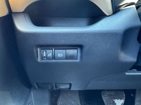 Certified 2025 Toyota RAV4 LE image 28