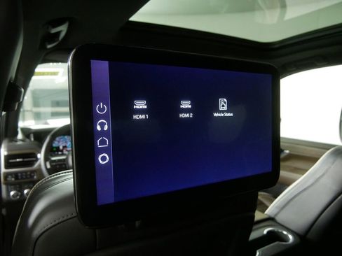 Used 2025 GMC Yukon Denali Ultimate AWD/4WD image 22