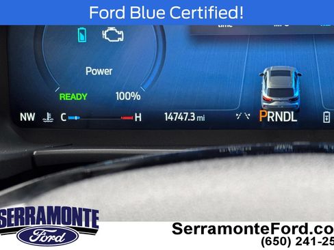 Certified 2025 Ford Escape SE w/ PHEV Premium Package FWD image 29