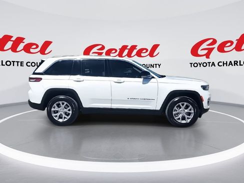 Used 2022 Jeep Grand Cherokee Limited w/ Luxury Tech Group II image 9