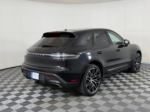 Certified 2026 Porsche Macan AWD/4WD image 10