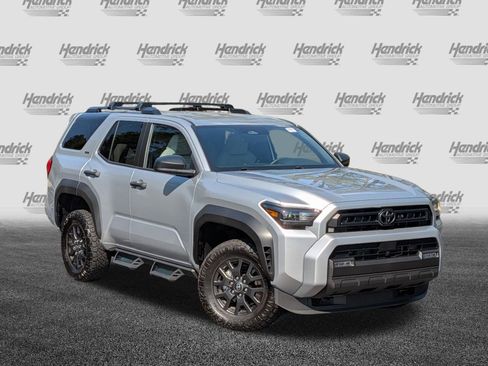 Used 2025 Toyota 4Runner SR5 AWD/4WD image 2