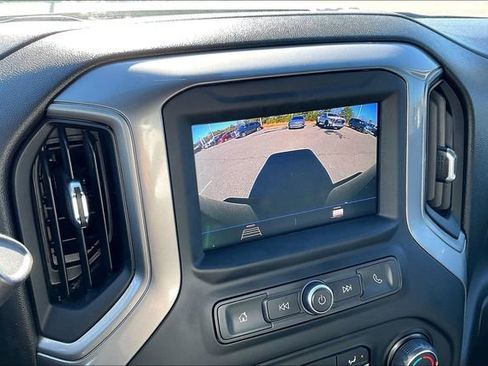 Used 2023 Chevrolet Silverado 2500 Custom w/ Custom Convenience Package image 11