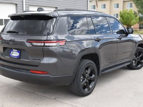 Used 2022 Jeep Grand Cherokee L Limited w/ Luxury Tech Group II AWD/4WD image 5