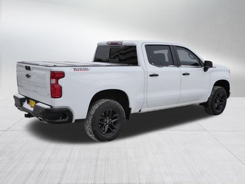 Used 2024 Chevrolet Silverado 1500 LT Trail Boss w/ Convenience Package II image 7