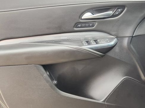 Used 2025 Cadillac XT4 Premium Luxury FWD image 22