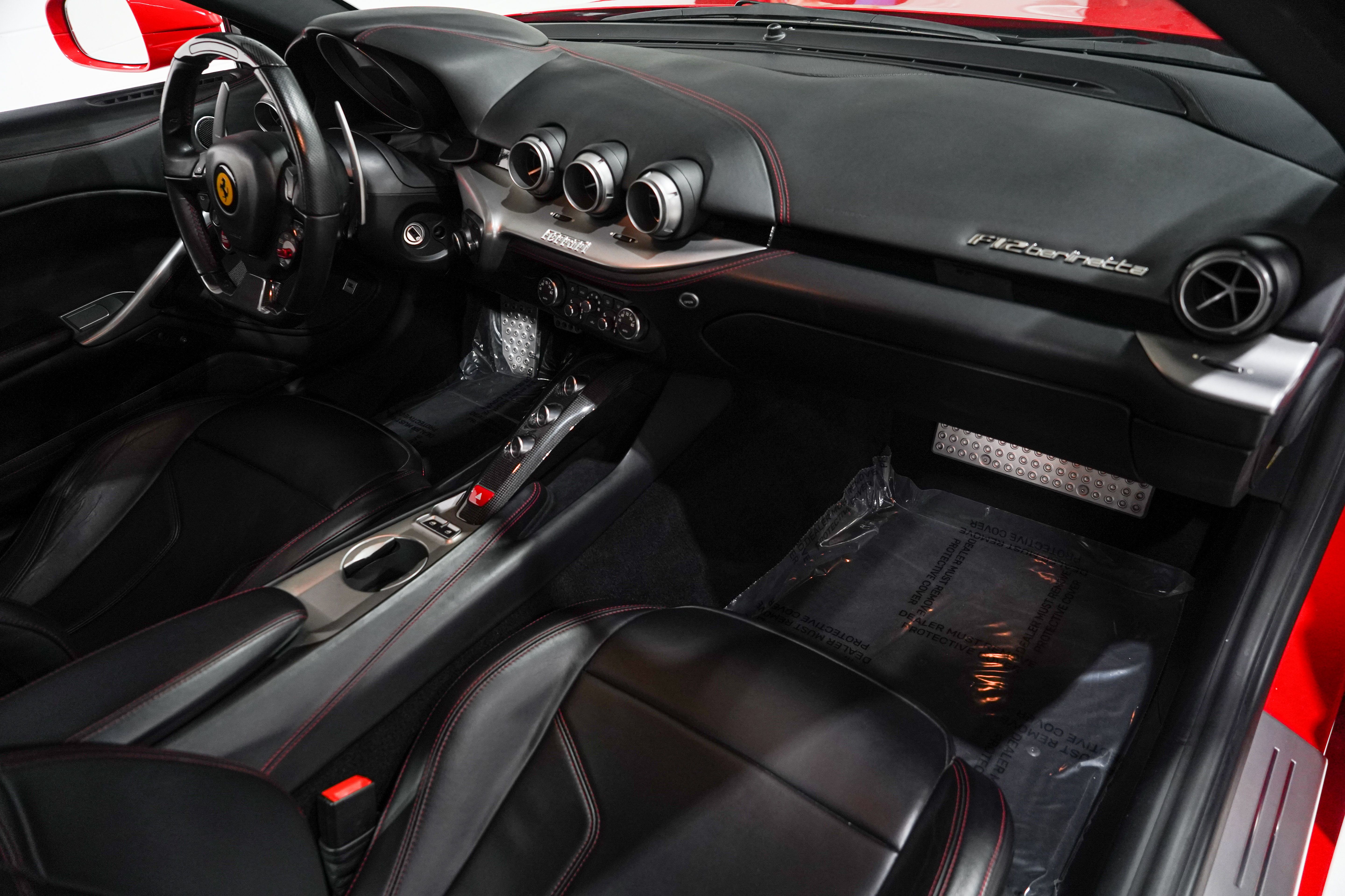 Used 2015 Ferrari F12 Berlinetta RWD image 16