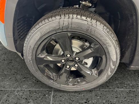 New 2026 Jeep Grand Cherokee Limited w/ Limited Altitude Package image 26