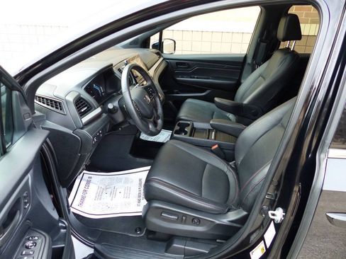 Used 2024 Honda Odyssey Sport image 21
