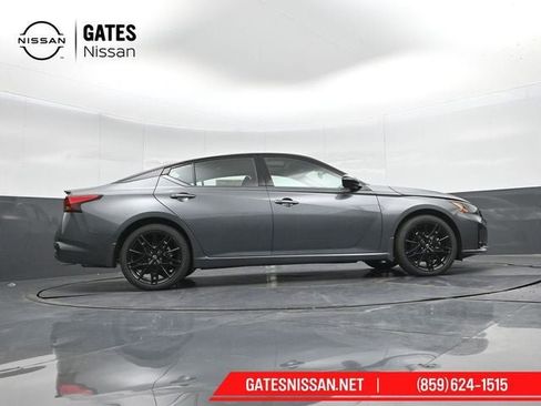 New 2026 Nissan Altima 2.5 SR w/ SR Midnight Edition Package FWD image 37