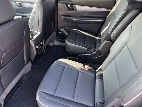 New 2026 Buick Enclave Preferred w/ Power Package AWD/4WD image 19