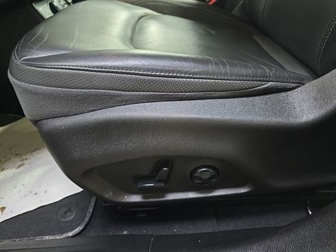 Used 2019 Jeep Renegade Limited w/ Trailer Tow Group image 28