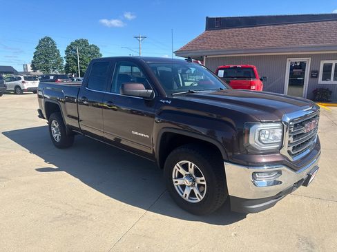 Used 2016 GMC Sierra 1500 SLE w/ SLE Value Package AWD/4WD image 7