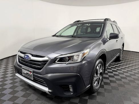 Used 2020 Subaru Outback Limited w/ Popular Package #2 AWD/4WD image 3