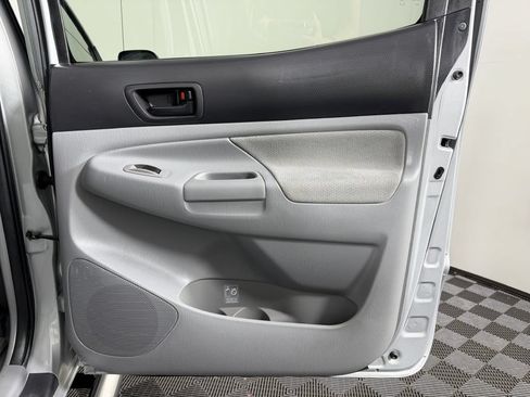 Used 2010 Toyota Tacoma PreRunner RWD image 26