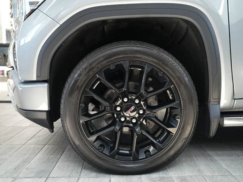 Used 2023 GMC Sierra 1500 Denali w/ Denali Reserve Package AWD/4WD image 8