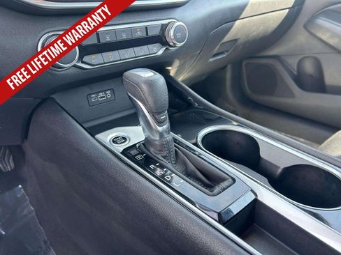 Used 2024 Nissan Altima 2.5 SV FWD image 19