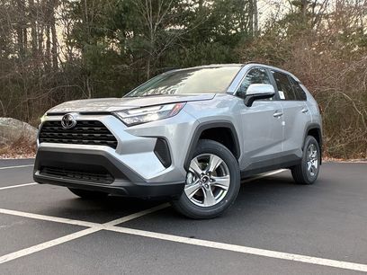 New 2025 Toyota RAV4 XLE w/ Convenience Package